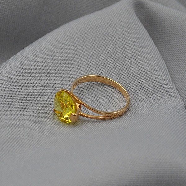 Кольцо золотое с желтым сапфиром 1К069СЖК