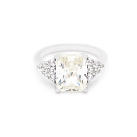 Каблучка срібна з фіанітами 2КЦ24/31ш