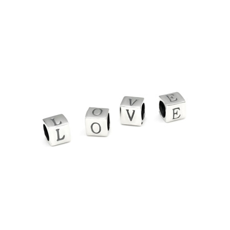 Підвіска-шарм срібна LOVE 2ПП023ч