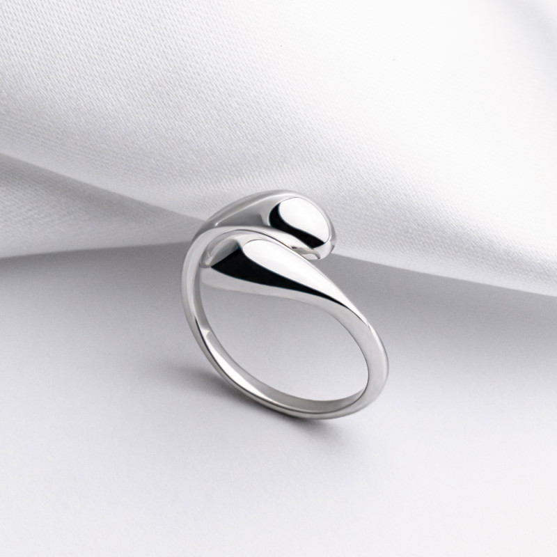 Кольцо серебряное Капли 23