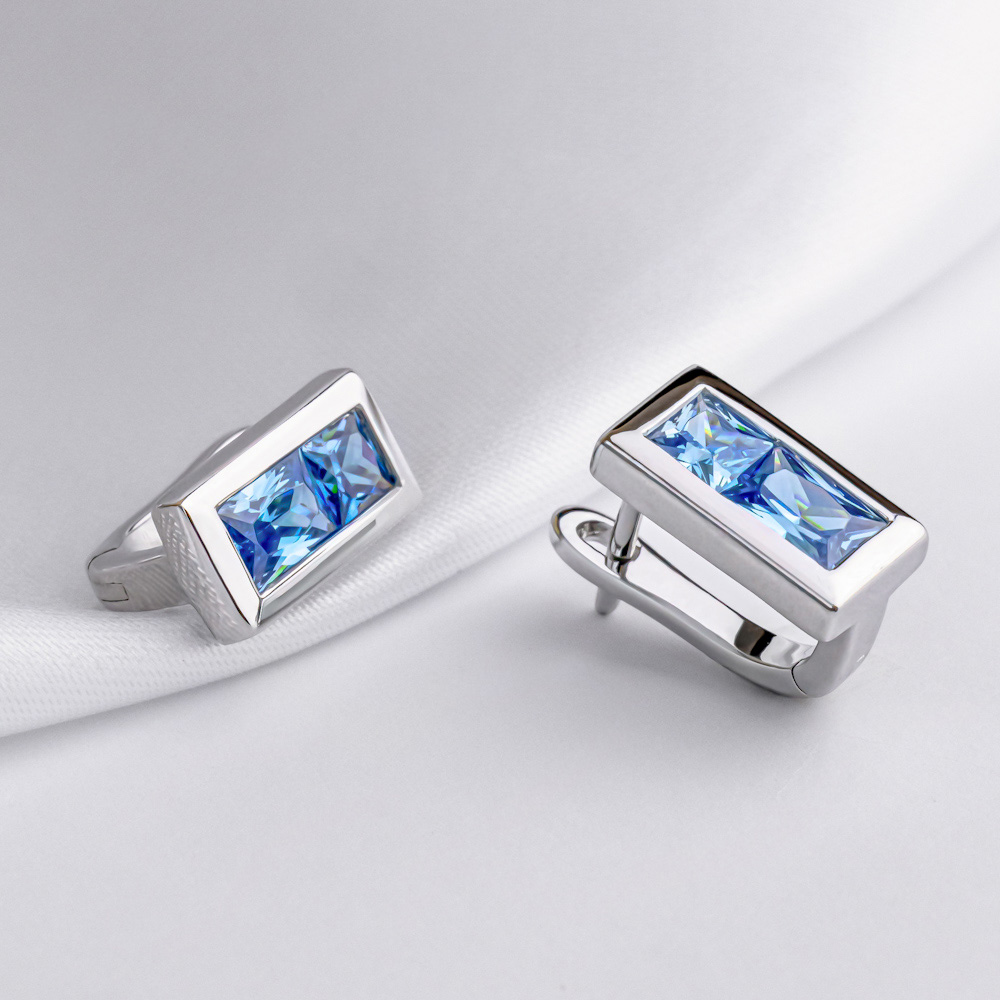 Сережки срібні з фіанітами 3951.2